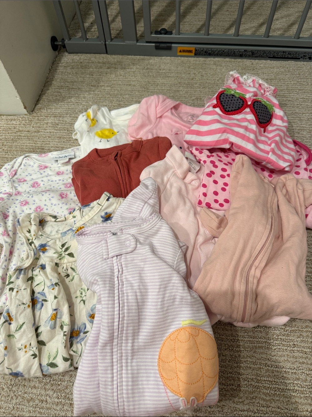 10PIECE LOT - Mixed Baby Girls Sleepwear Bundle - Pink, White, Floral